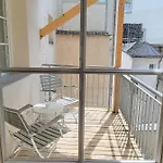 Appartement Center Golden Roof 8 *