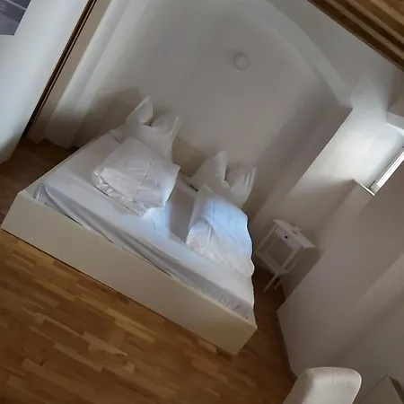 Center Golden Roof 8 * Innsbruck