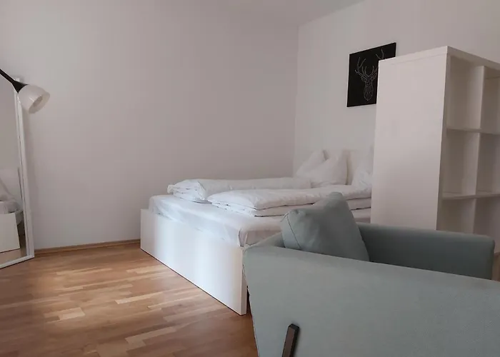 Center Golden Roof 8 Lejlighed